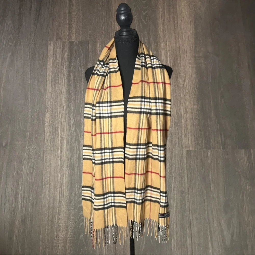 V.‎ Fraas Plaid Scarf Camel Nova Check Fringe